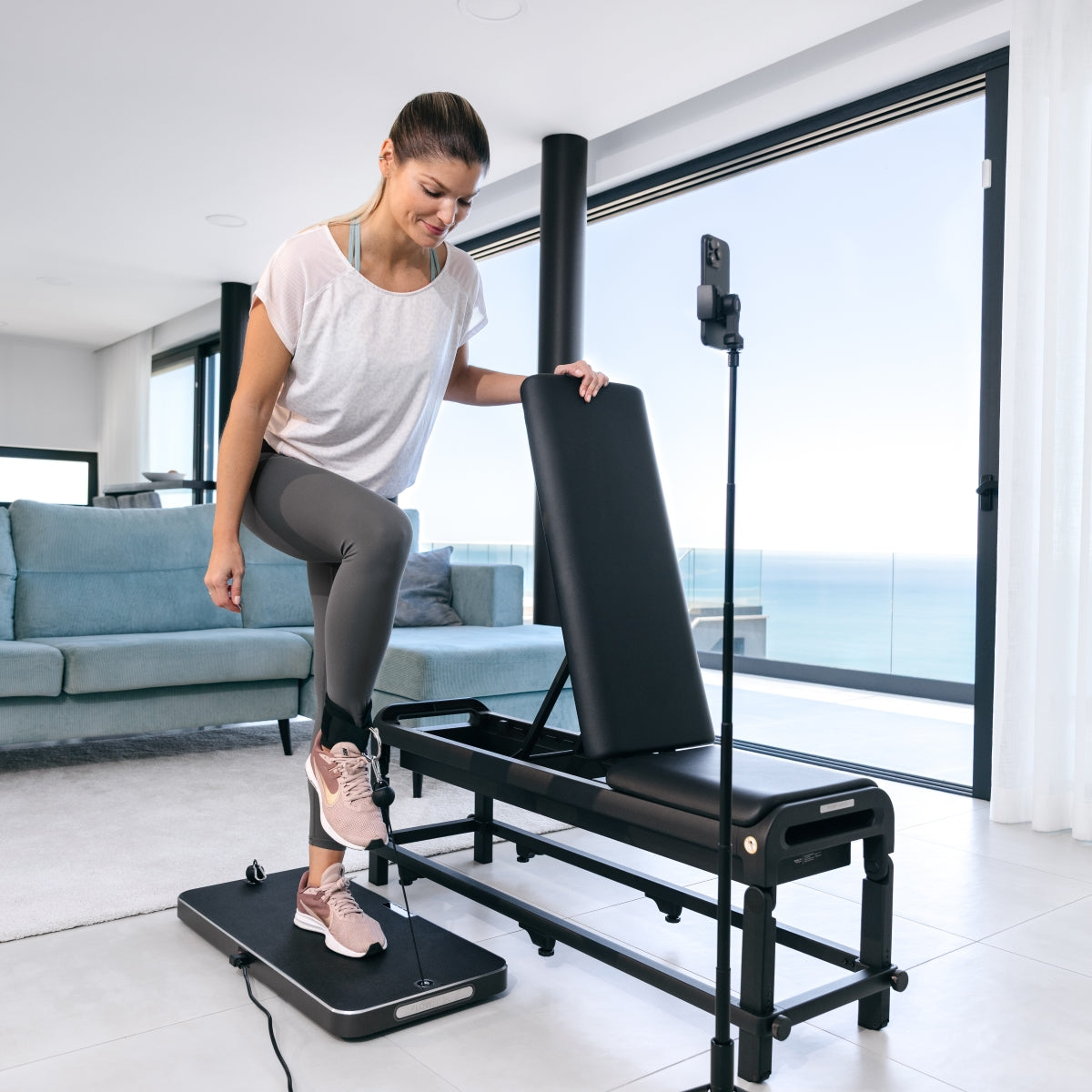 Flow Fitness DSG100i - Smart Home Gym - Krachtstation - 60 kg - Inclusief Gratis App