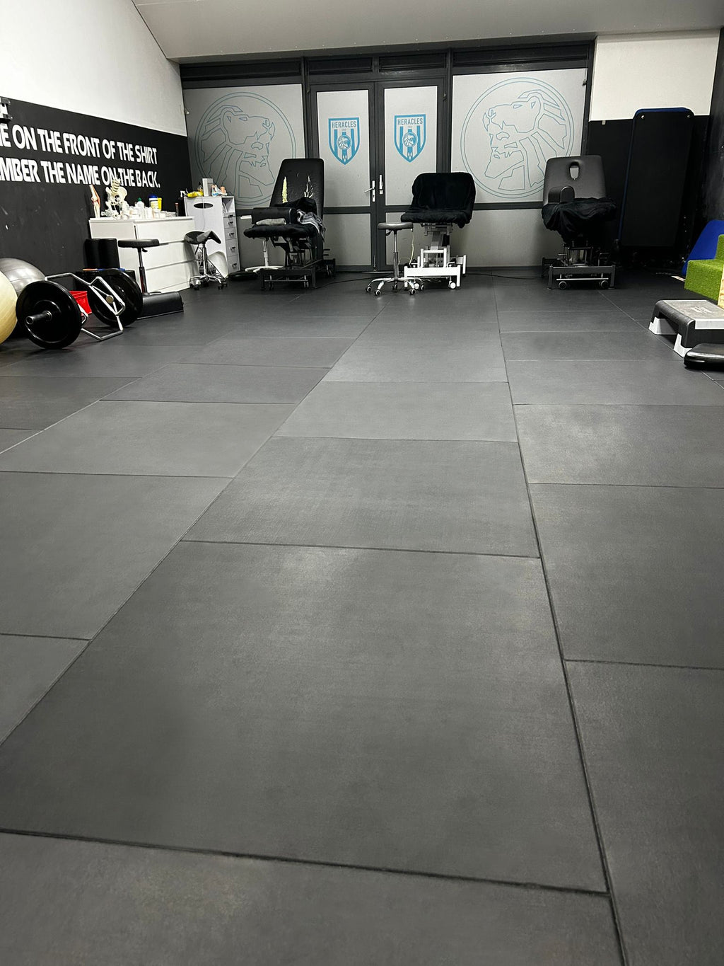 Flow Fitness Rubberen Tegel met Waterdichte SBR-laag - 100 x 100 cm